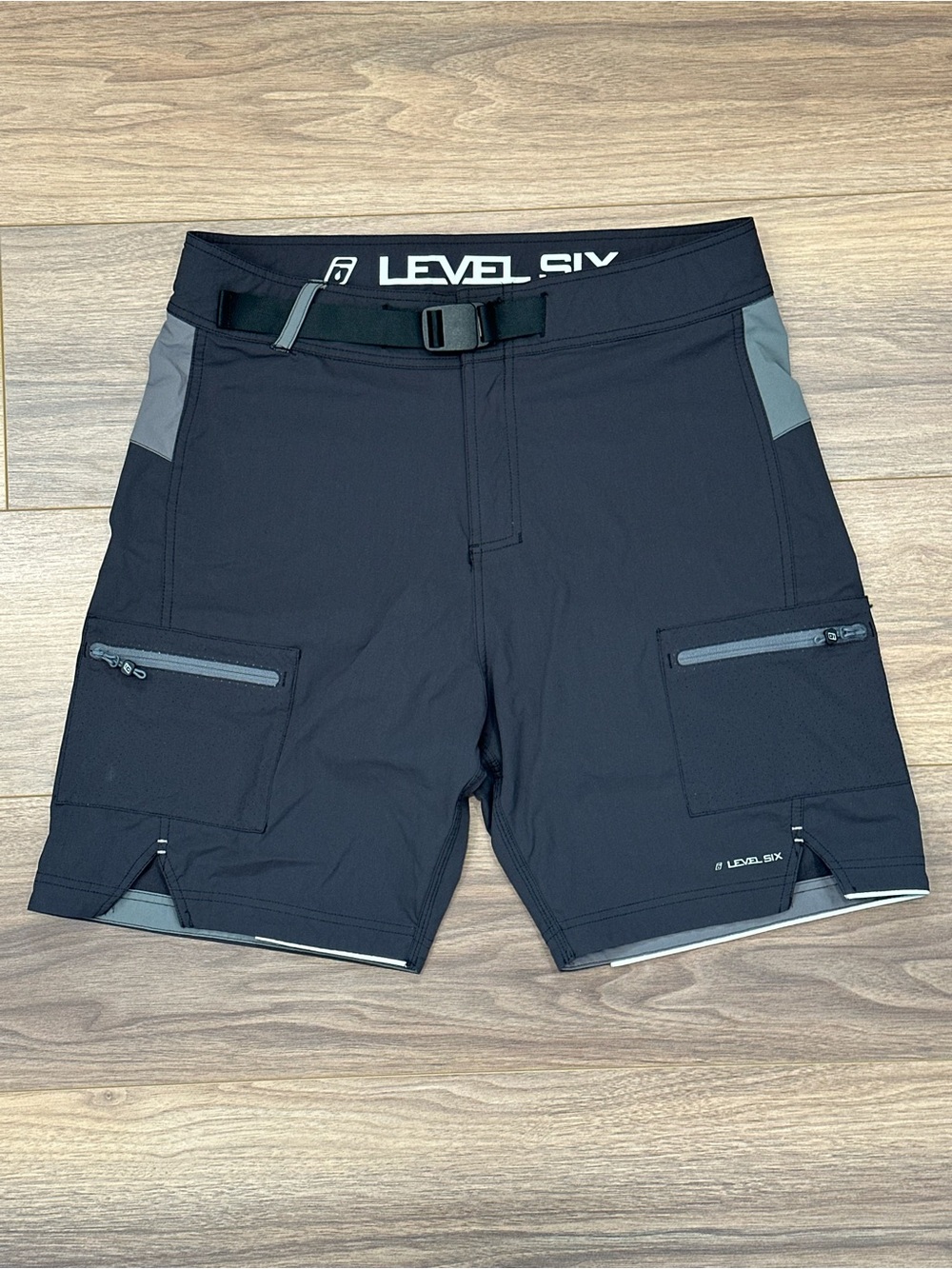 Level Six Guide Paddle Pants in Black/Gray Size 32